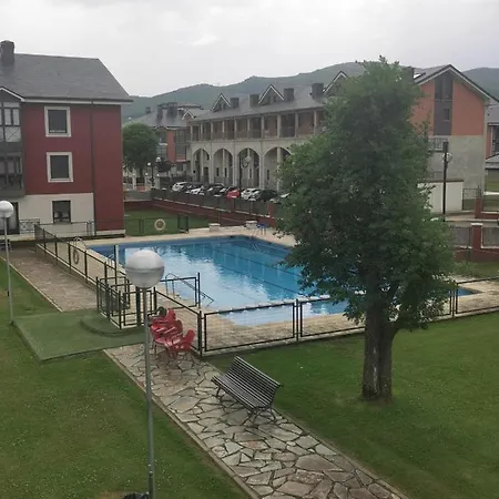Apartamento De 3 Dormitorios Con Piscina - Riaza Vacacional Zewnętrze zdjęcie